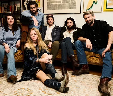 Concerts in The Grove: Alexis Jade and the Gemstones