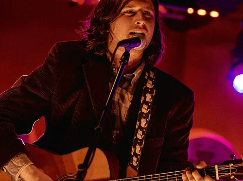 Live music with David Powell