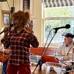 BLUES JAM 4-7PM
