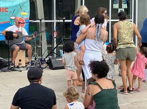 Fun Saturday Morning: Rainbow Party featuring Jumpin’ Jams