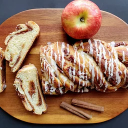 Cinnamon Apple Twist Bread