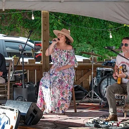 Live Music! Shelby Rae Moore Band!