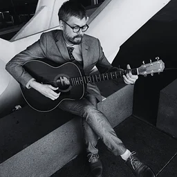 Live Music: Nate JR
