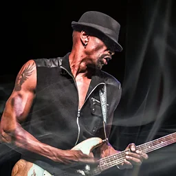 Dennis Jones