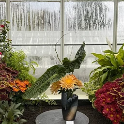 Mum Seasonal Celebration by Sogetsu Mercer Island Branch