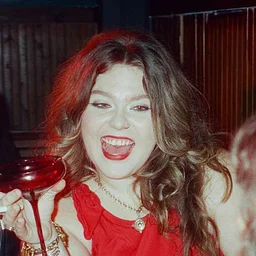 Leanna Firestone
