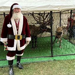 Visit Santa at Fitger's!