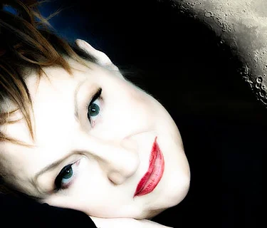 Holly Cole