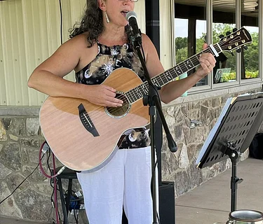 Live Music - Becky Miller