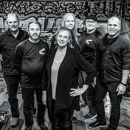 Live Music with Lincoln Street Band