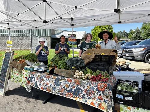 Longmont Farm Stand