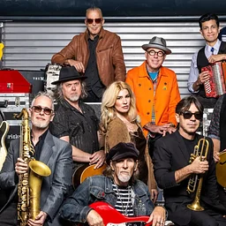 The Mavericks & Friends