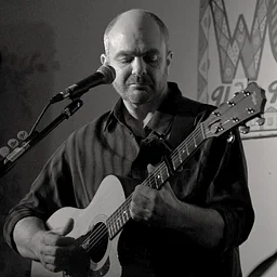 Live Music: Ric Allendof