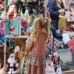 Des Moines Holiday Boutique