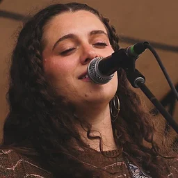 Common Chords: Katherine Winston