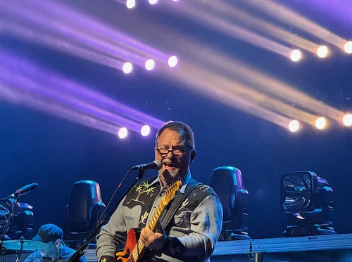 Live Music - Every Friday/Saturday - Lakeside - Austin TX - Robert Mokry