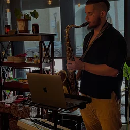 Live Music At La Bella Luna