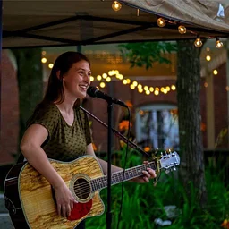 Taylor Marie Burnett - live music at Popovers at Brickyard Square