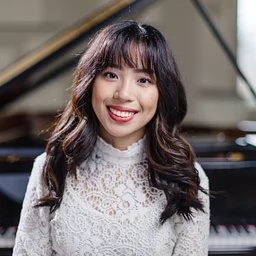 Janice Carissa, piano