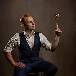 The Magic of Elliott Hunter