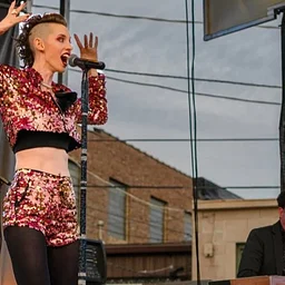THE CLAUDETTES - Blues, R&B with a Punk flare!