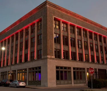 Robbin, from the Hood