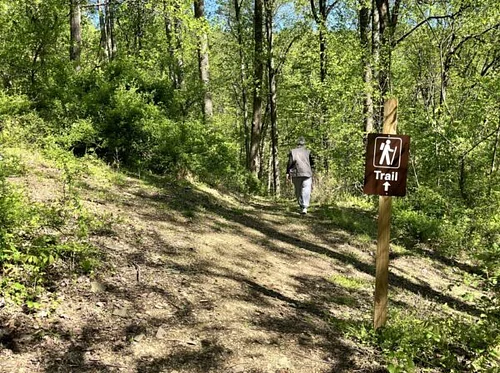 Hiking Meet-Up on The Trails at Dirt Farm