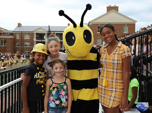 Buzz’s Birthday Bash! (Buzz Buddies – Invite Only)