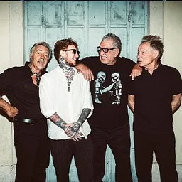 Sex Pistols (Steve Jones, Paul Cook, Glen Matlock) feat. Frank Carter