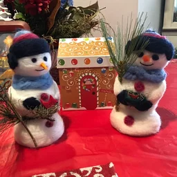 Handmade Holiday: Wool Felted Snowman
