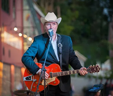 Live Music with Gene Casey
