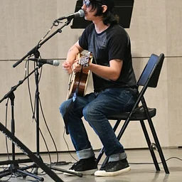 LIVE MUSIC with Shane Yetter