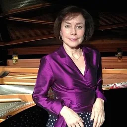 Vania Pimental, piano | Free Mini-Concert