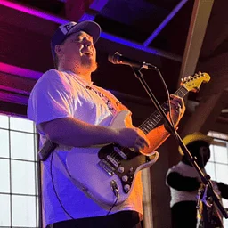 Live Music During Fall Barrel Tasting Weekend 2: Ray Glover
