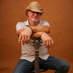 Dustin Melton (Wed 6-9)
