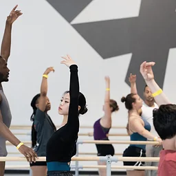 Beginner / Intermediate Ballet Class