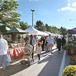 North Union Farmers Market at Shaker Square