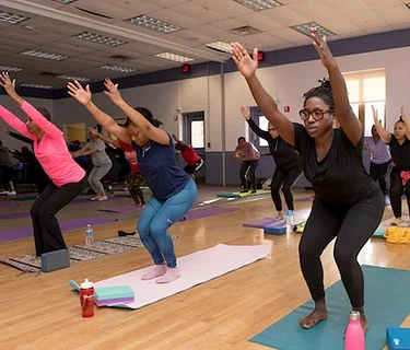 The Recovery Round: Ringside Yoga