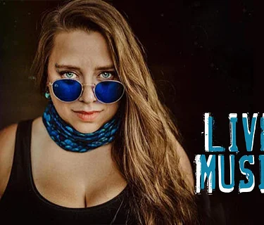 Live music: Cheryl Rodey