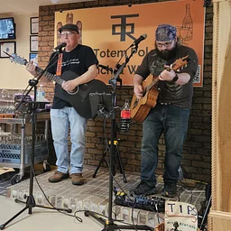 LIVE MUSIC by Riders