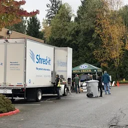 Kiwanis Community Shredding