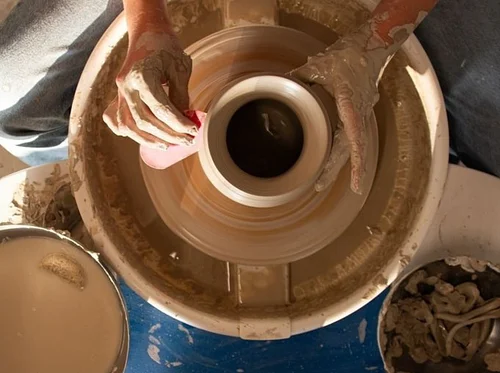Pottery: Hand Building & Wheel Throwing