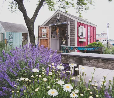 Hyannis HyARTS Artist Shanties week of July 13 – July 19, 2026 * OPEN May – Oct!