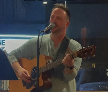 Live Music: Jason Meeks