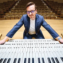 Felix Hell, organ recital