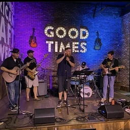Live Music: Fist Bump