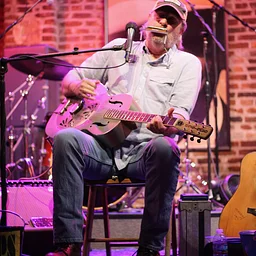 Live Music with John Ford