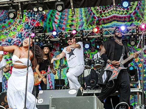 Apostle Jones - Free Show!