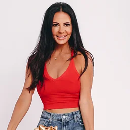 The Egg Presents: Sara Evans: Holiday Road Tour!