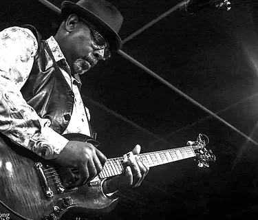 T Blues Band | Mack / Bryan